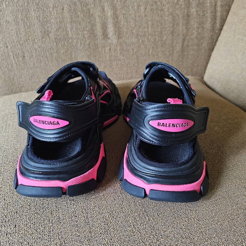 Balenciaga Track Sandals Size 40/10 New - Picture 4 of 15